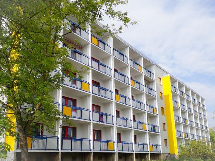 Apartamento de 1 habitación adaptado a la edad con balcón y ducha – Foto 1