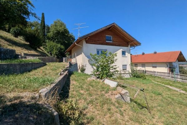 Seltene Gelegenheit mit Alpenblick – 1.496 m² Grundstück mit positivem Bauvorbescheid