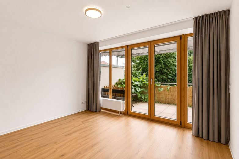Wohnen auf Hausniveau - außergewöhnliche Eigentumswohnung in Bestlage von Halle-Kröllwitz – Schlafzimmer 1 OG
