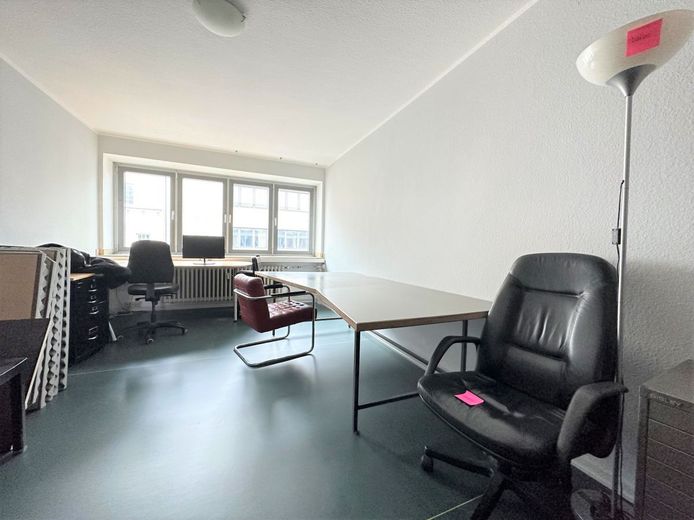 Büro3