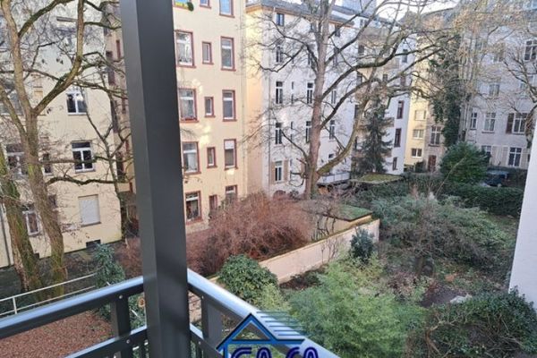 Welkom in WESTEND:
2 kamers met balkon in het WESTEND met balkon