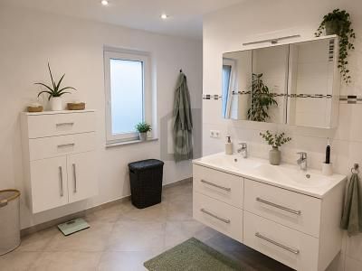 TIERFREUNDLICH WOHNEN MIT PLATZ UND GARTENOPTIO – 1785833104_c3db81d.jpg