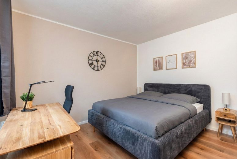 Schlafzimmer / Büroecke