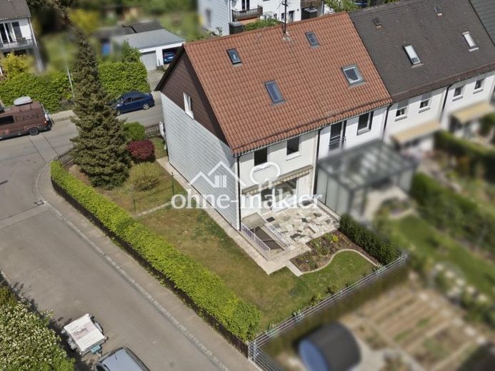 Ingolstadt-Nord’da bahçeli, tamamen yenilenmiş sıra evin köşe evi – Fotoğraf 1