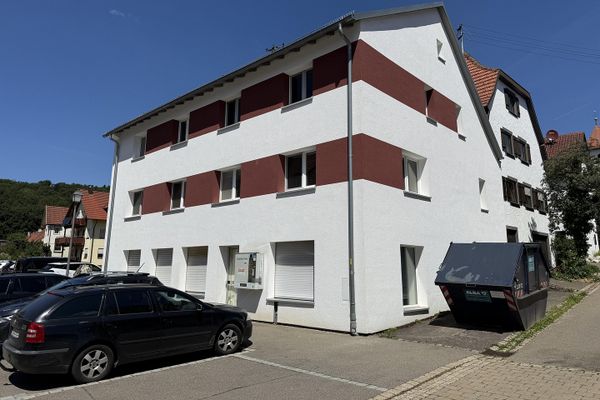 11 stanze su tre piani – casa a St. Johann-Würtingen, completamente ristrutturata nel 2014