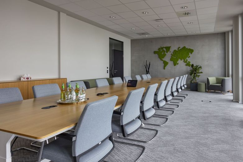 ATIK: Moderne, lichtdurchflutete Büroflächen im THE HUB Walldorf – Innenansicht