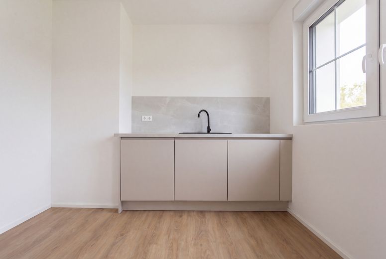 5-Zimmer-Neubauwohnungen in Lenningen – modern, großzügig & energieeffizient | Nur noch 3 verfügbar – Küche 