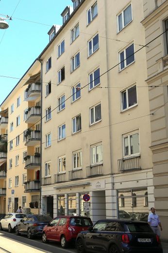 3-Zimmerwohnung in München (Lehel), 71m2, frisch saniert – Fassade