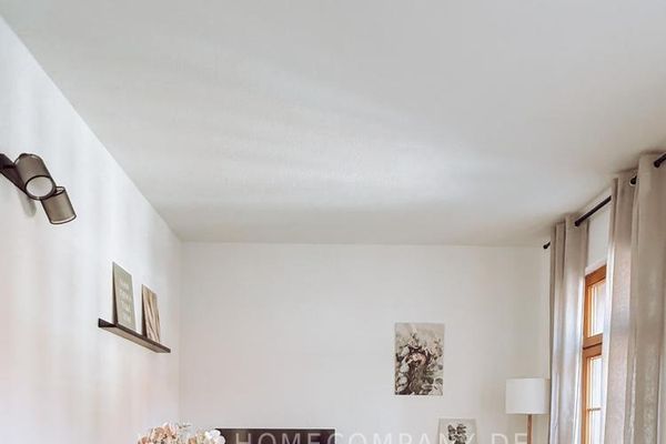 27204140 HomeCompany Dresden सुसज्जित/Furnished बालकनी सहित Pirna में 3-कमरों वाला अपार्टमेंट, अधिकतम 3 व्यक्ति