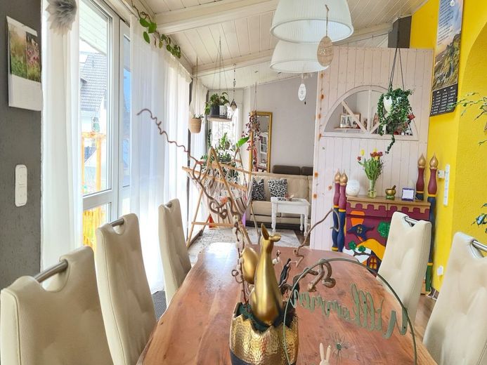 ++ TOP ANGEBOT ++ HELLES EIN - ZWEIFAMILIENHAUS MIT VIEL PLATZ UND VIELEN DETAILS! – WINTERGARTEN ANSICHT 2