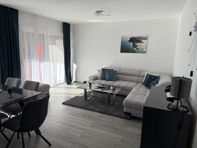 Großzügige 3-Zimmer-Erdgeschosswohnung in Eisenberg – Foto 11