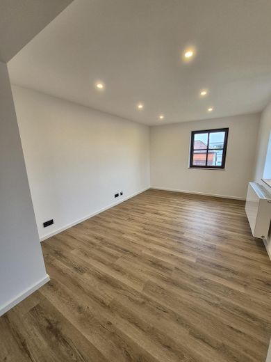 Moderna. Completamente ristrutturata nel 2025. Di alta qualità. – Abitare con stile a Heroldsberg – Wohnzimmer original