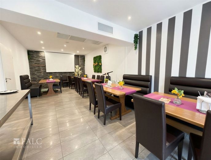 Wohn- und Geschäftshaus im schönen Overath – Restaurant