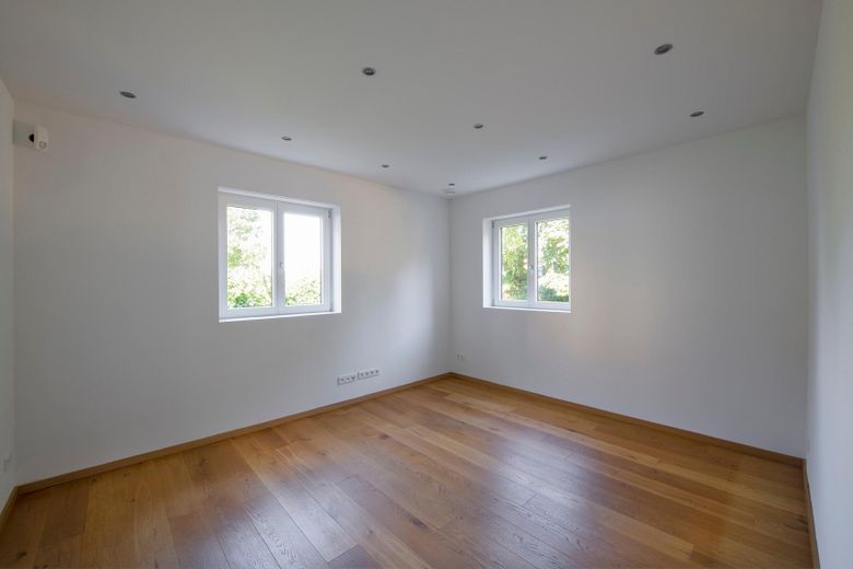 Rodzinna sielanka w Seeshaupt nad jeziorem Starnberger See – Büro / Praxis
