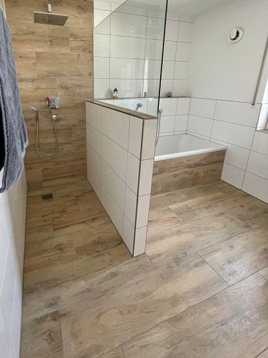 Neuwertiges und modernes Haus in Traumlage – Foto 24