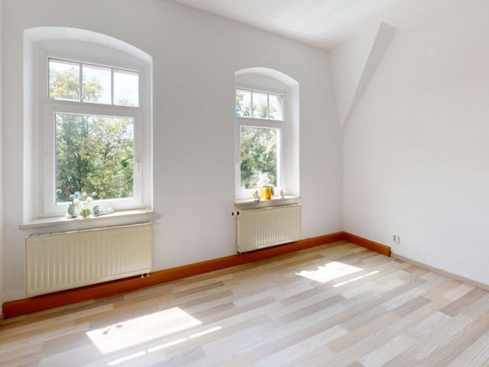 --- Imponente casa trifamiliare completamente affittata, in una posizione residenziale di prima scelta ad Annaberg-Buchholz --- – Foto 1