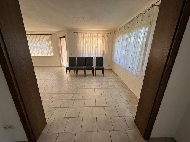 Durchgang ins Wohnzimmer