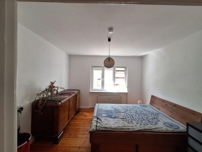 sehr großes Bett
