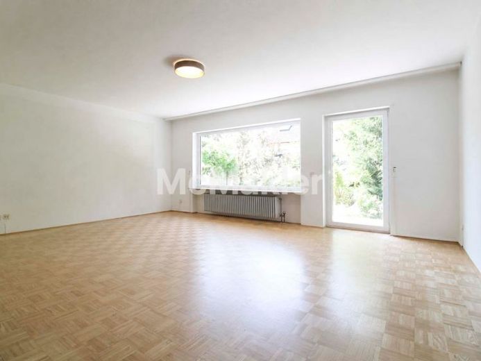 आपके विचारों के लिए भरपूर जगह: Hofheim am Taunus में बगीचे के साथ अर्ध-अलग घर – फोटो 1