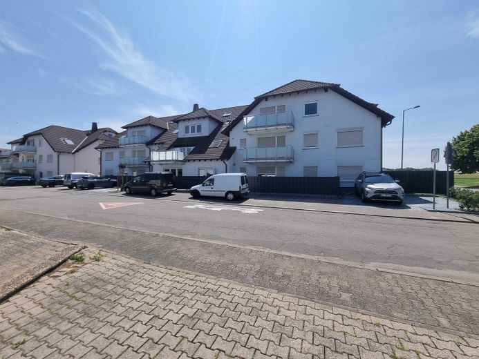 Ramstein | 27 viviendas | TOTALMENTE ALQUILADO | 437.064 € de alquiler neto anual | 6,33 % DE RENTABILIDAD BRUTA | FACTOR 15,79 – Außenansicht Seufzerweg 2-4