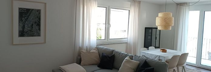 Möblierte Zwei-Zimmer 69qm Wohnung mit Balkon in Friesenheim