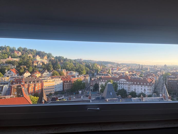 Einzigartige Wohnung mit Weitblick im Lehenviertel – Foto 2