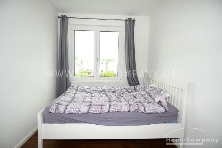 Exklusive, voll möblierte 4-Zimmer-Neubauwohnung mit Terrasse und Golfplatzblick in Berlin-Kladow – 2d7d4b4a942ebfd1885f843aff6e7dcbc5c53197.jpg