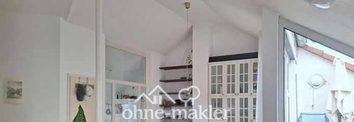 Traumhafte 2-Zi Dachgeschosswohnung mit Loggia im Grünen, freigestellt