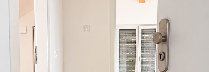 2-Zimmer Dachgeschoss Wohnung sehr ruhig und im Zentrum von Fürstenfeldbruck – Eingang zur Wohnung