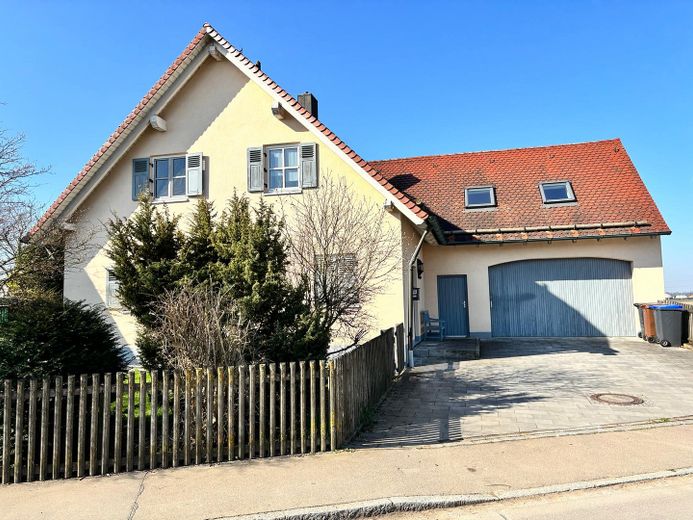Hausansicht Strasse