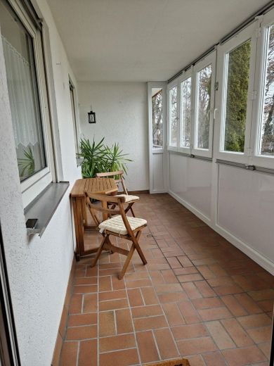 Verglaster Süd-Balkon 9,5 qm