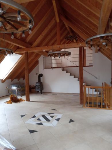 Haus Mehrfamilienhaus Mietwohnungen Wohnhaus Gewölbekeller – Studio