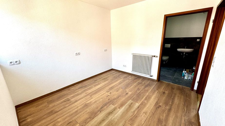 Erstbezug nach Sanierung | Helle 3,5-Zimmer-Wohnung in bester Innenstadtlage – Schlafzimmer