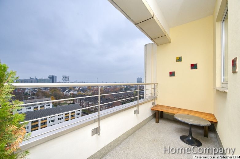 Bonito y luminoso apartamento con balcón y una impresionante vista hacia el centro de Düsseldorf – 10ffeafb354c1b1302fe2533feca1c515d30aa00.jpg