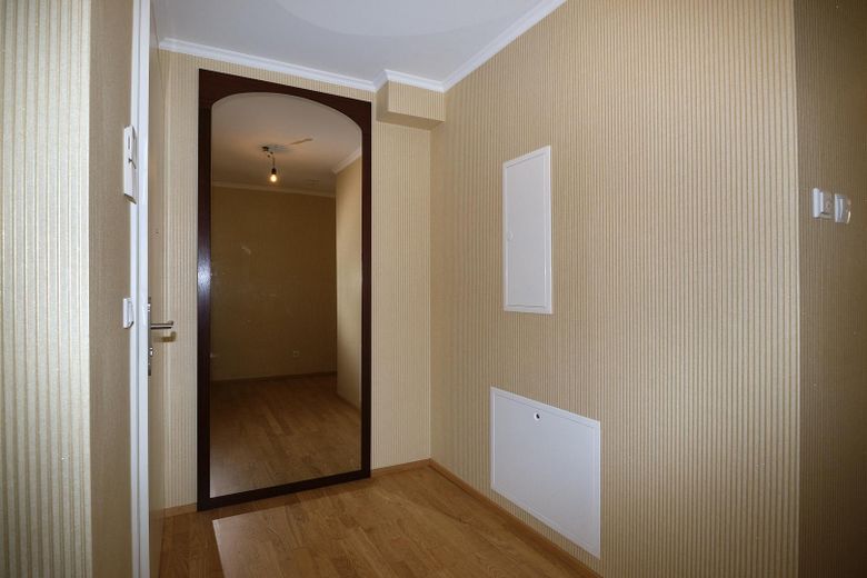 *PROVISIONSFREI* Hochwertige Erdgeschoss-Terrassenwohnung in Bestlage Maxhofstraße - Fürstenried – Wohnungseingang