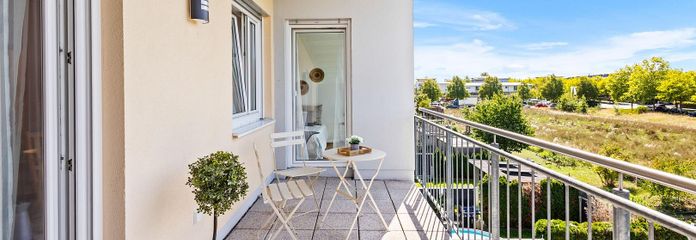 Move In and Feel at Home - Modern 2-Room Apartment, Ready for Immediate Occupancy – Sonniger Westbalkon