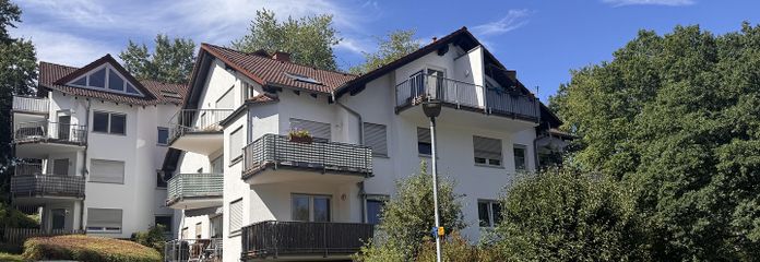 Klimatisierte 3-Zimmer-Wohnung mit 2 Balkonen – frisch saniert, sofort bezugsfrei, provisionsfrei – Außenansicht