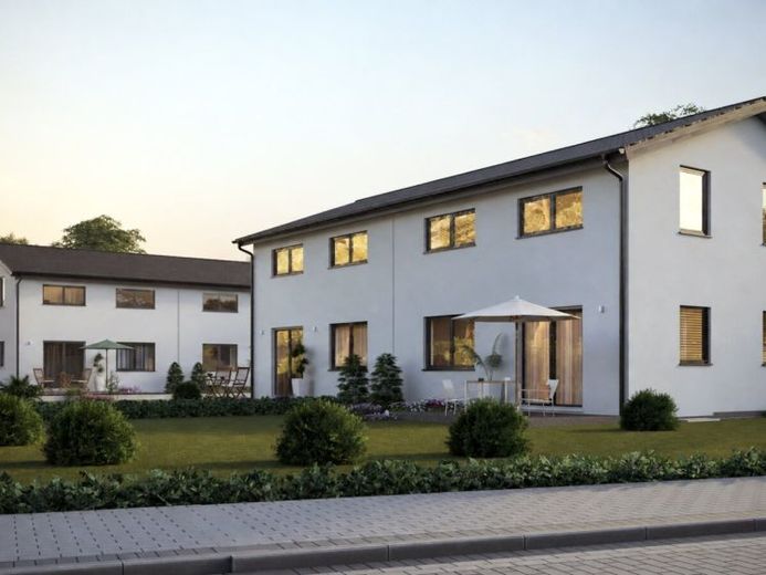 CASA DOBLE CON UNA ATRACTIVA AURA – Foto 1