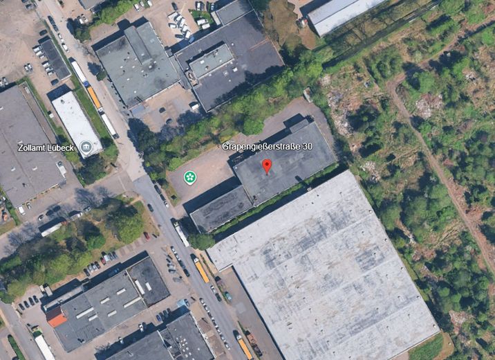 Provisievrij solitair object op toplocatie! Kantoorruimte, productie en veel buitenruimte aan de A1! – Luftbild
