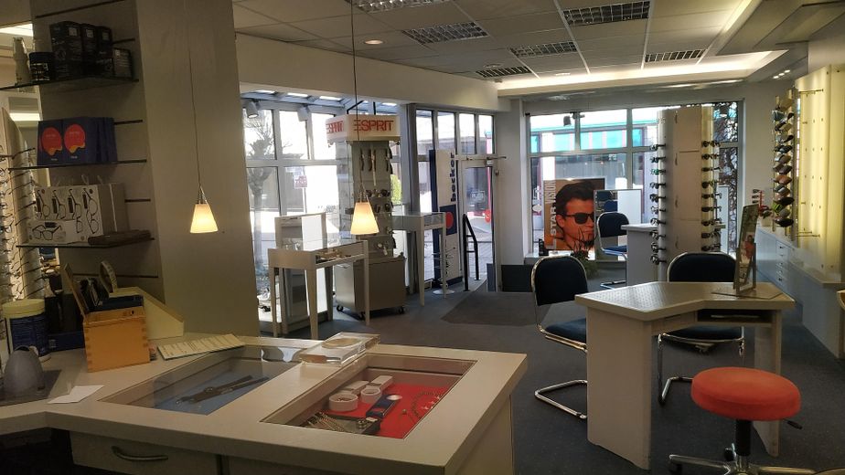 Ladenlokal zum Eingang