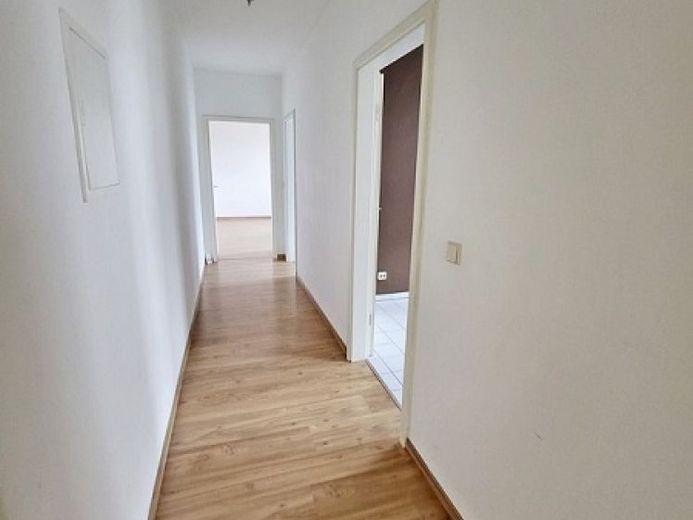 2-Raum-Wohnung - helle Wohnung mit EBK - Stellpl. inclusive – Foto 1