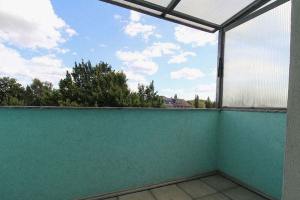 frisch renovierte 2 Zimmerwohnung mit Balkon und Gartenmitbenutzung