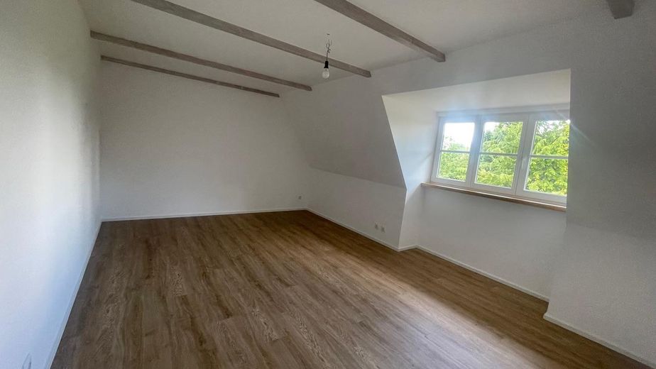 Wohn(t)raum vor den Toren Hamburgs: 4-Zimmer-Wohnung mit eigener Terrasse – Foto 8