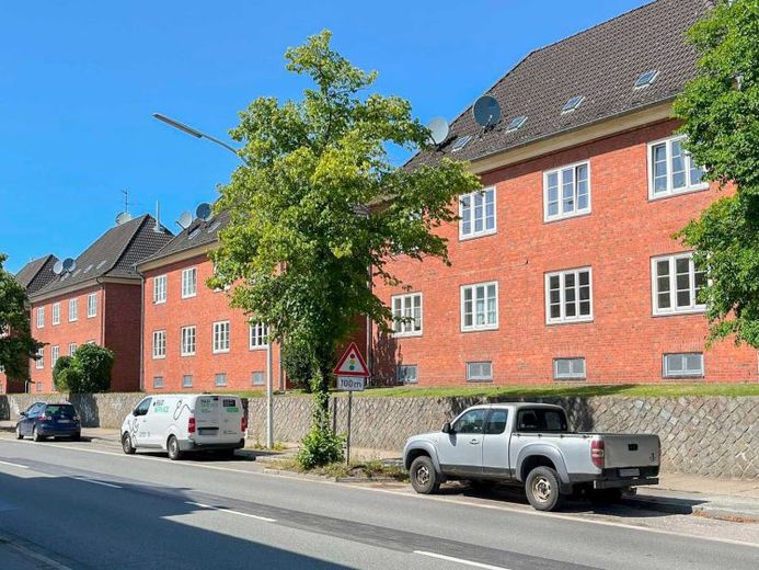 Atrakcyjna inwestycja kapitałowa z pięcioma budynkami wielorodzinnymi i potencjałem rozwoju – Zdjęcie 1