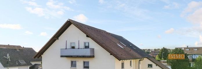 IMMORath.de - Jasne 3-pokojowe mieszkanie z balkonem i piecem szwedzkim