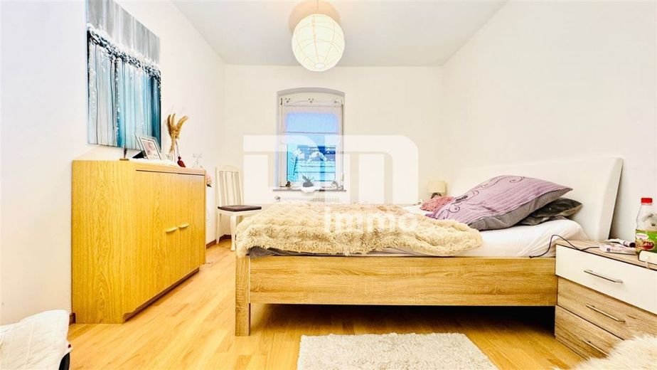 (R)eserviert!Modernisierte DHH mit Anbauten + Garagen in Traumlage – EG Schlafzimmer