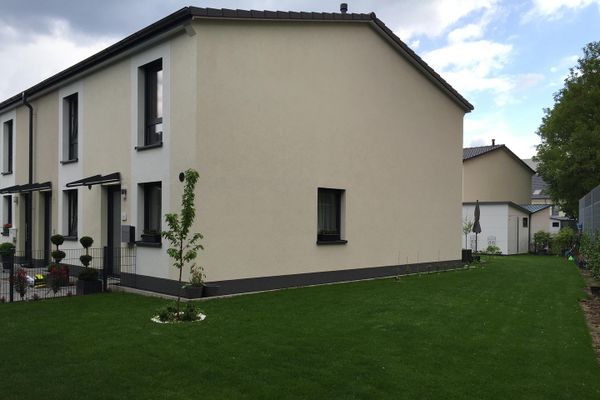 Modernes & Energieeffizientes Reihenendhaus mit großem Garten