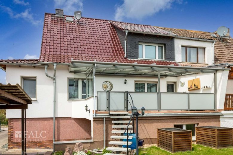 Hochwertige und sehr gepflegte DHH in Kölleda – Rückseite