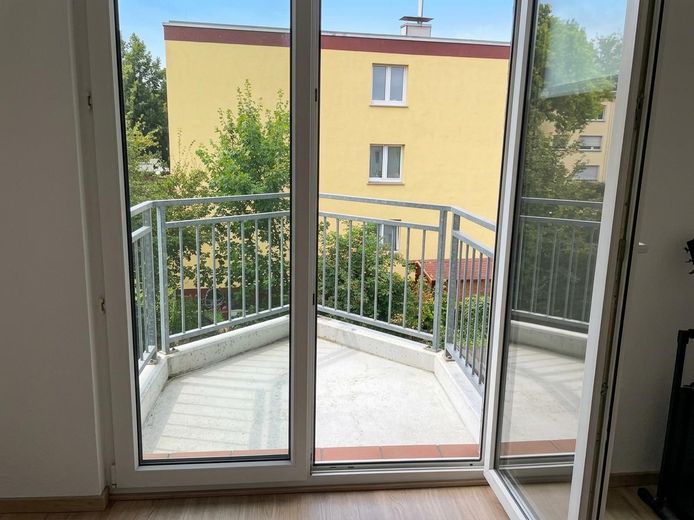 Exclusief gerenoveerd 2-kamerappartement met balkon in Dortmund-Lütgendortmund – Balkon