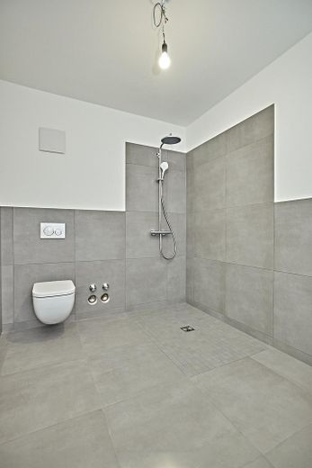 Перший заселення! - 3-кімнатна квартира з гостьовим WC, XXL-балконом і паркомісцем – Badezimmer